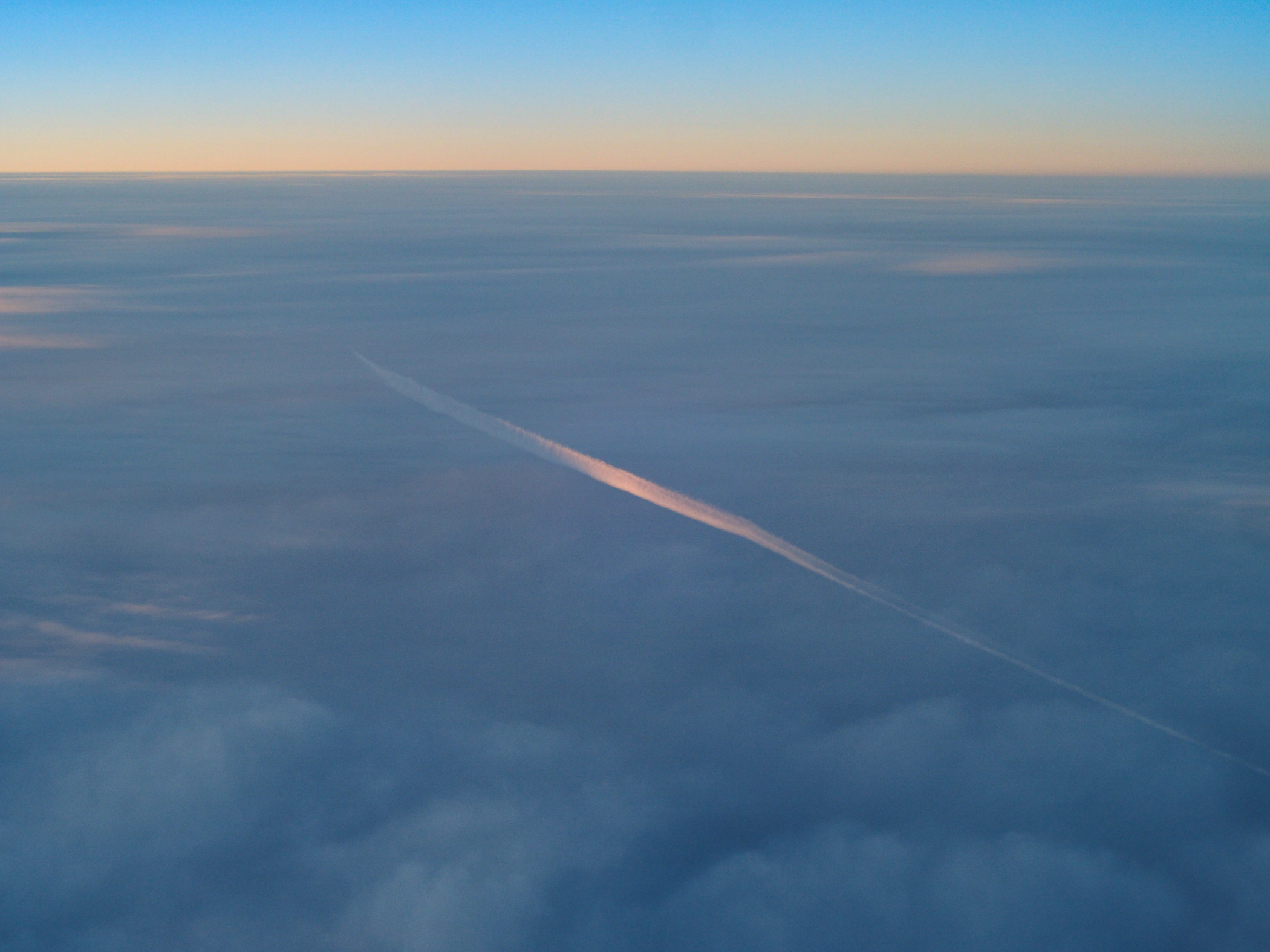 Cloud pink chemtrail